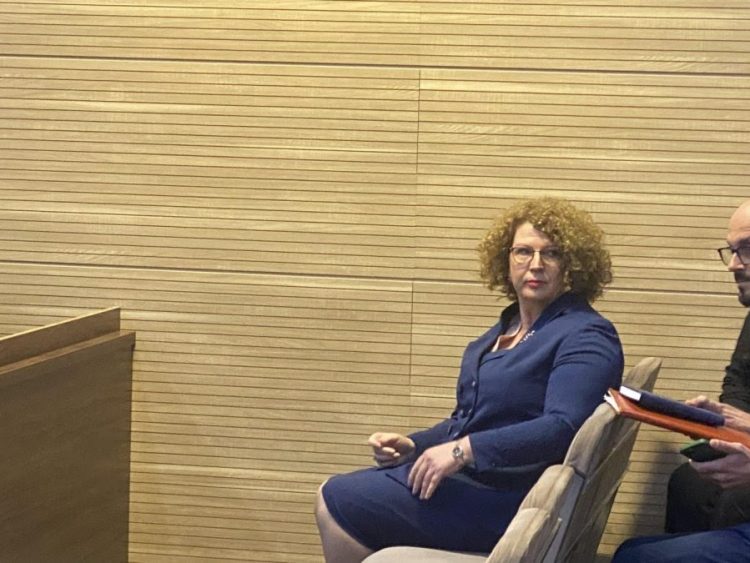 Pas mbi tri orësh ​përfundon seanca gjyqësore ndaj ministres Rozeta Hajdari