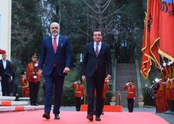 Kurti merr pjesë në Samitin e Procesit të Berlinit në Tiranë