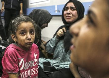 Shtetet që shpallën ditë zie pas shpërthimit të spitalit në Gaza