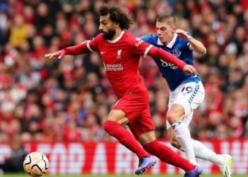 Liverpooli rikthehet te fitoret, mposht Evertonin