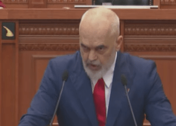 Rama insiston: KFOR-i duhet ta marrë nën kontroll veriun e Kosovës