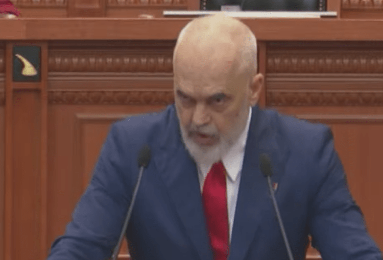 Rama insiston: KFOR-i duhet ta marrë nën kontroll veriun e Kosovës