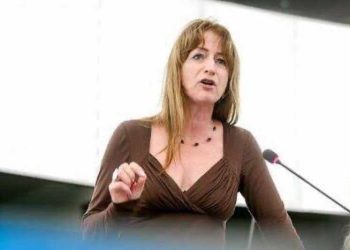 Reagon eurodeputetja Daly ndaj Ursula von der Leyen: Evropa nuk është në anën e Izraelit. Ne jemi në anën e paqes