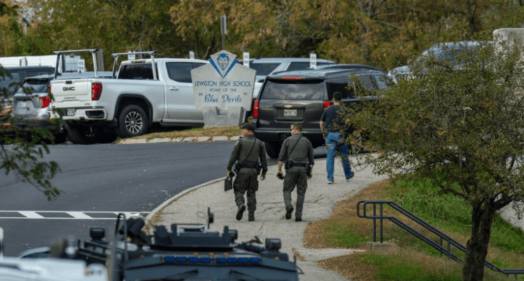 Guvernatorja e Meinit: 18 të vrarë nga sulmi masiv, i dyshuari në arrati