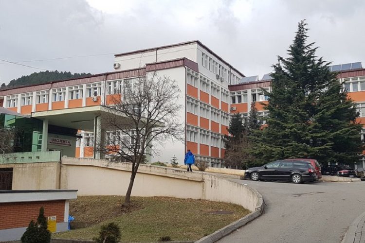 Helmohen 4 qytetarë në Istog, gjendja e tyre stabile