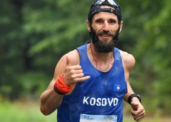 Erzen Zyberaj kalon pikën kufitare Kosovë – Shqipëri