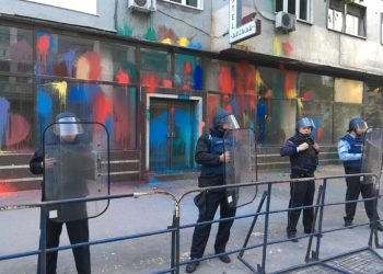 A do të ketë një Revolucion Shumëngjyrësh në Serbi?