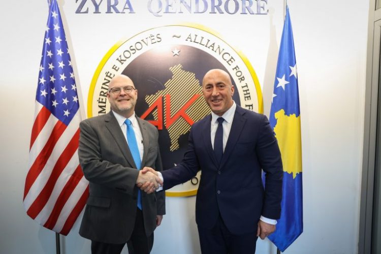 Haradinaj pret në takim Hovenierin, ia konfirmon mbështetjen për planin franko-gjerman