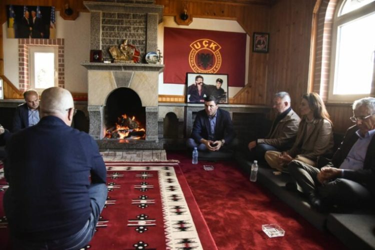 3 vjetori i shkuarjes në Hagë, zyrtarët e PDK-së viziton familjarët ish-krerëve të UÇK-së