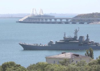 Një tunel nënujor në Krime, Pekini do t’i dërgojë miliarda dollarë Moskës