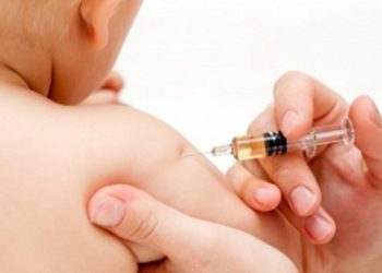 Hashani: Vaksina e moshës 1 vjeç nuk lidhet me shfaqjen e autizmit, prindërit të vaksinojnë fëmijët