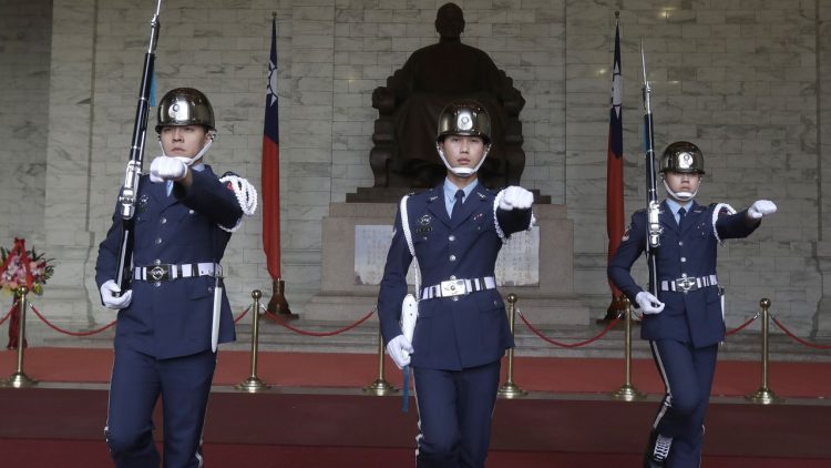SHBA po armatos ‘deri në dhëmbë’ Tajvanin