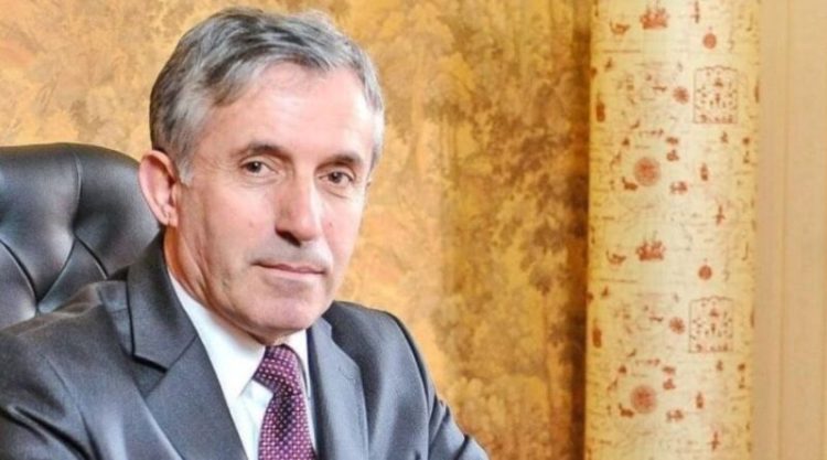 Osmani e Kurti nuk paguajnë asnjë media serbe, ndërsa Vuçiç, Daçiç e Vulin paguajnë në kesh e në natyrë media shqiptare