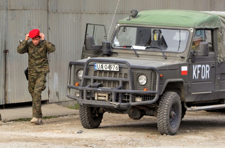 Sa trupa ka NATO në Kosovë