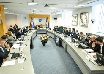 Diskutimi rreth rezervave shtetërore, Qeveria vazhdon mbledhjen të mbyllur