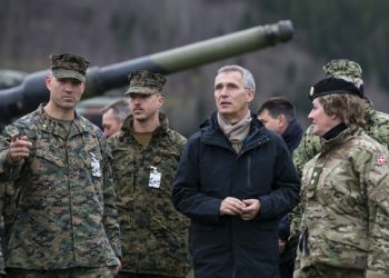 “Jemi të shqetësuar..” – Çka tha shefi i NATO-s para nisjes në Kosovë?