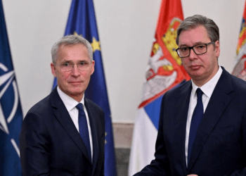 Stoltenberg në Beograd: Grumbullimi i ushtrisë serbe pranë Kosovës s’i ndihmon situatës
