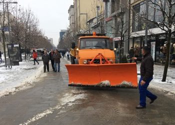 Ferizaj me të gjitha rrugët e kalueshme nga bora