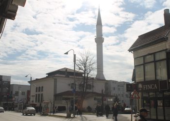 Gjilan – vidhet kasaforta me para në xhami, arrestohet i dyshuari