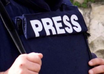 Ushtarët izraelitë qëlluan me plumba gome gazetarët që po raportonin lirimin e të burgosurve, thotë PRCS