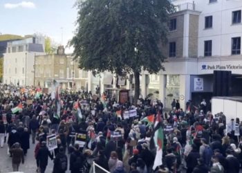 Protesta më e madhe në histori të Anglisë/ Afër një milion protestues në rrugët e Londrës në mbështetje të Palestinës
