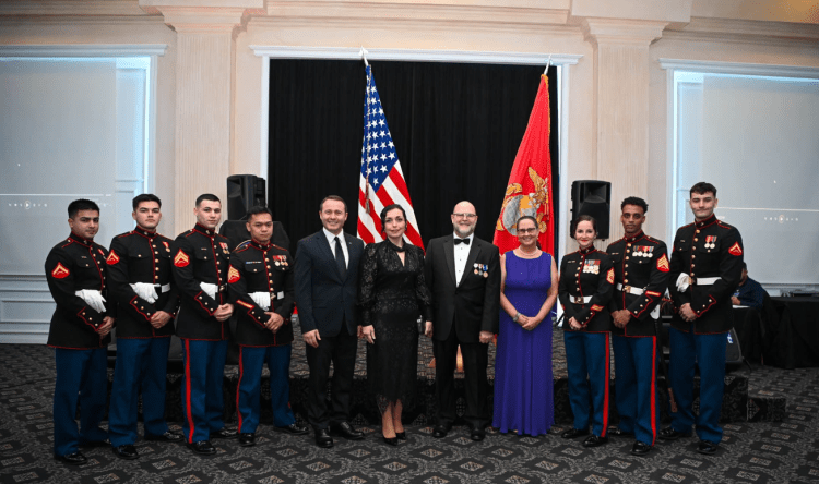 Osmani mori pjesë në festën e Trupave të Marinës amerikane