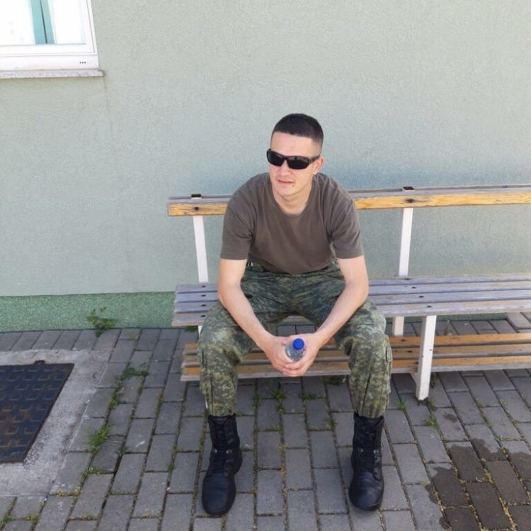 Pjesëtari i FSK-së në mesin të arrestuarve për vrasjen e Liridona Murselit, reagon Ministria e Mbrojtjes