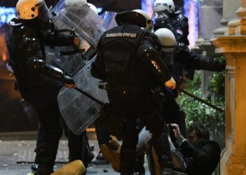 Deklarohen nga Departamenti amerikan i Shtetit për protestat e dhunshme në Serbi