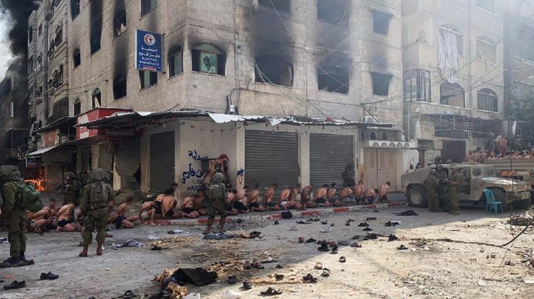 “Janë shqetësuese”: SHBA reagon ndaj pamjeve ku shihen burrat palestinezë duke u rrahur dhe me sy ‘të lidhur’ (+18)