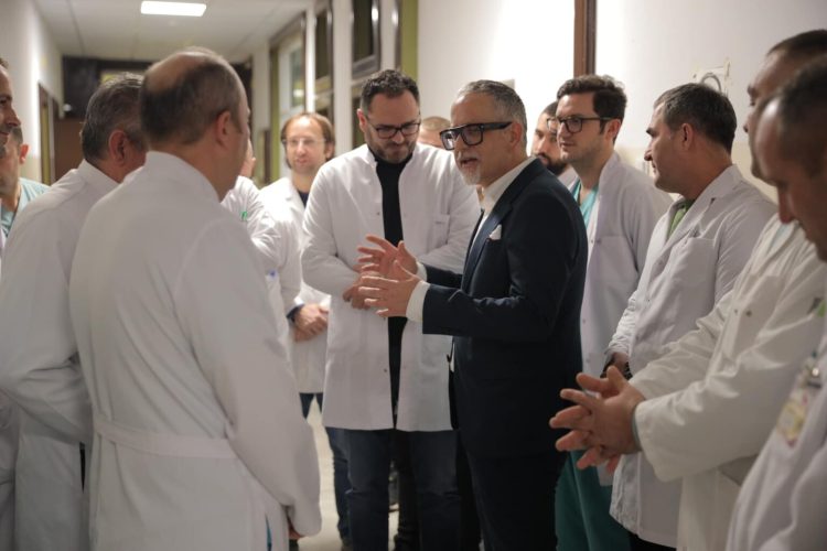 Ministri Vitia: Mbi 1.2 milionë euro investim rrënjësor pas 20 vitesh në Urologji