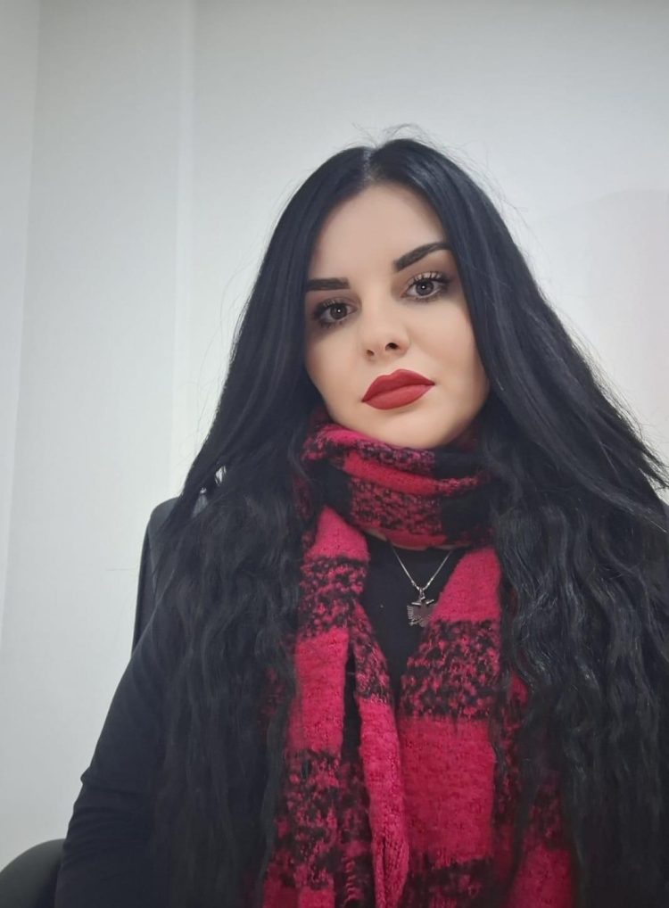 Aktivistja shqiptare Amina Nuraj publikon dokumentin e rëndësishëm mbi demografinë e Sanxhakut në vitin 1913