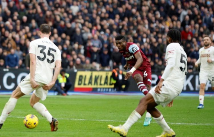 West Ham thellon krizën e “Djajve të Kuq”
