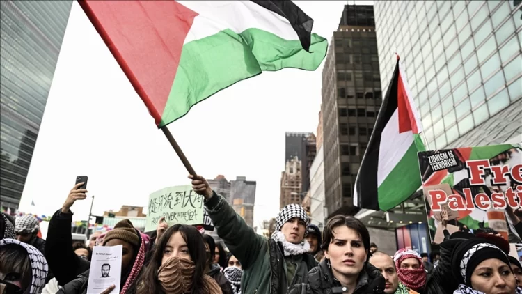 Protestë para përfaqësisë së SHBA-së në OKB për shkak të vetos ndaj rezolutës për armëpushim në Gaza