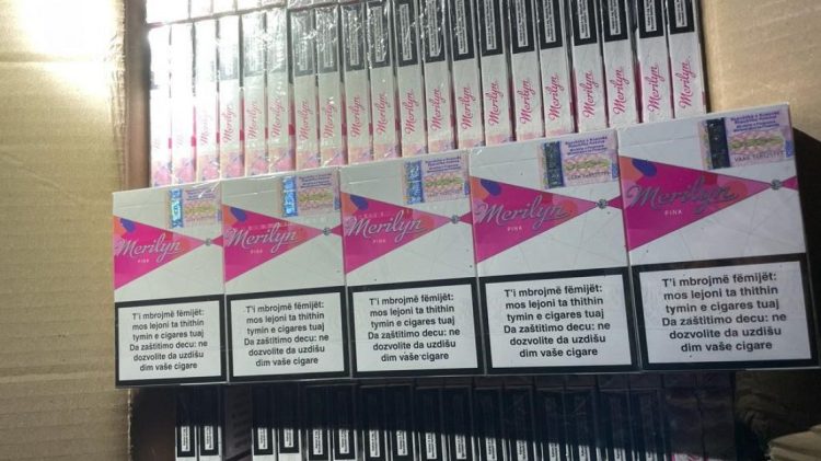 Policia parandalon shitjen ambulantive të cigareve në Leposaviq – vlera e tyre arrin 113 mijë euro
