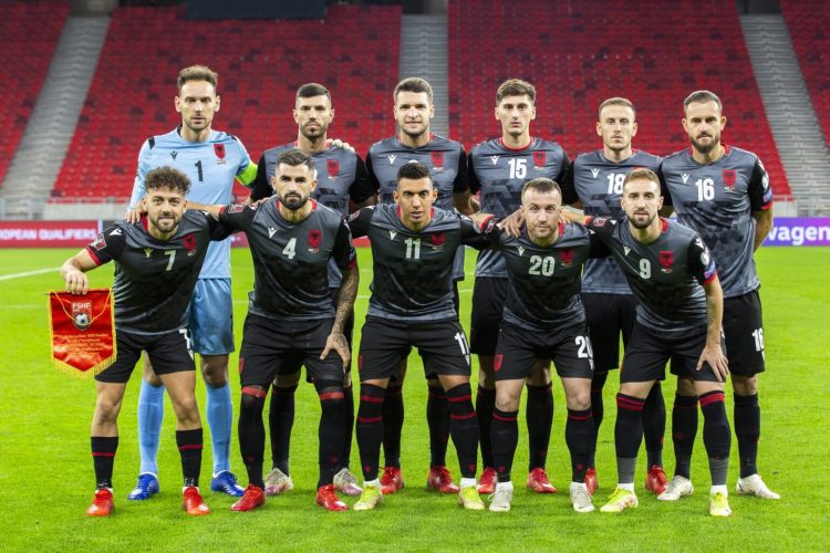 Etrit Berisha bën shaka me shortin e Shqipërisë, shton edhe Brazilin në grup