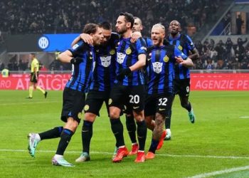 Nuk ka histori, Interi rimerr kreun e renditjes