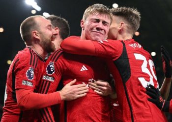 Spektakël në “Old Trafford”, Manchester United fiton me përmbysje ndaj Aston Villës
