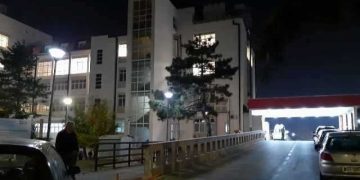 QKUK: Gruaja lind para kohe, dyshohet si pasojë e dhunës nga burri