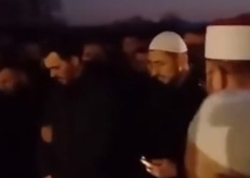 Momenti kur falet gjaku i 22-vjeçarit që u godit nga vetura në Prizren