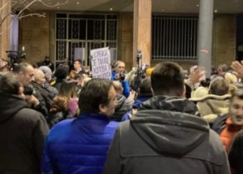 Protestë e re në Serbi lidhur me pretendimet për mashtrime zgjedhore