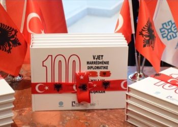 Prezantohet libri mbi marrëdhëniet diplomatike Shqipëri-Türkiye në 100 vjet