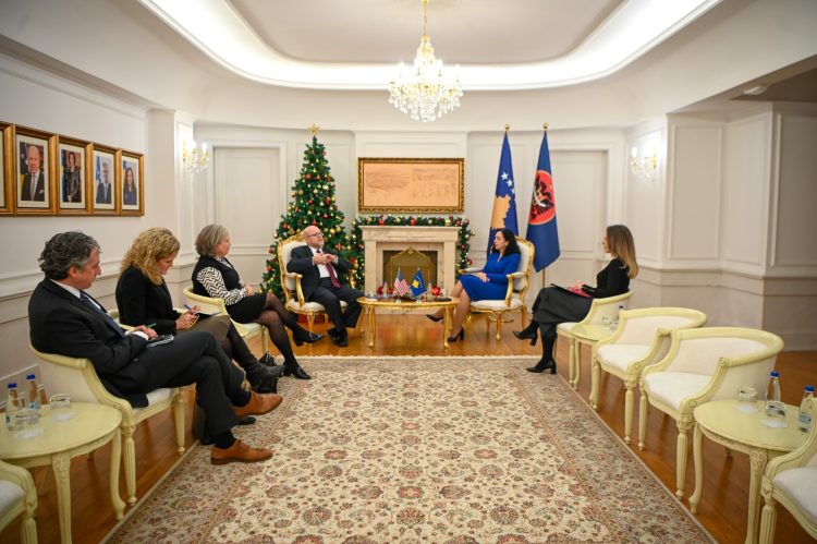 Osmani takon Hovenierin, diskutojnë për avancimin e partneritetit dhe bashkëpunimit
