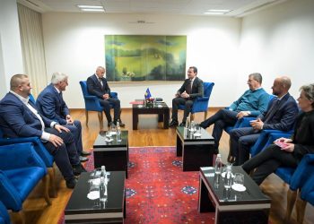 Kurti ia konfirmon Kamberit se mbështetja e Qeverisë për shqiptarët në Luginën e Preshevës do të vazhdojë