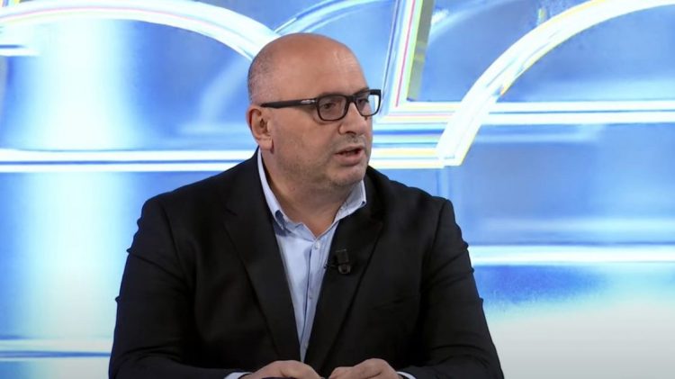 A ka vrasës me pagesë në Kosovë e sa është çmimi? Profesori i kriminalistikës: Ka oferta në Tik Tok