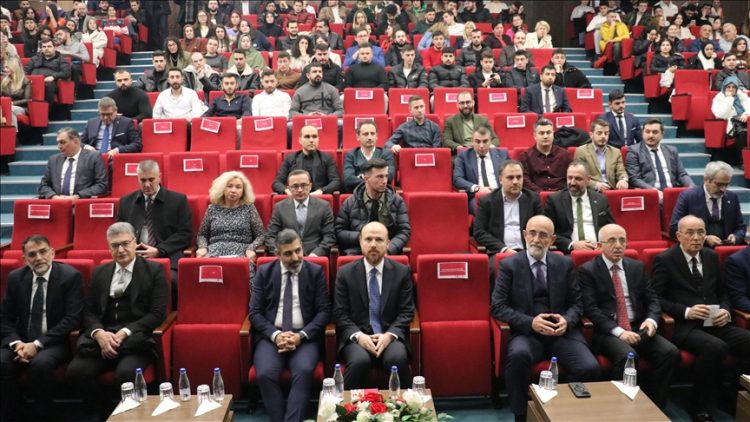 Shkup, mbahet paneli “Historia e Shkencës në Islam: Prof. Dr. Fuat Sezgin”