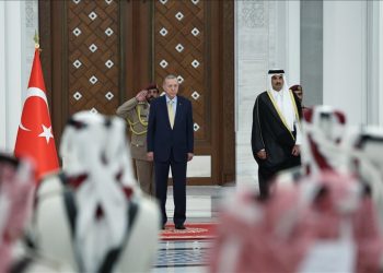 Presidenti Erdogan pritet zyrtarisht në Katar