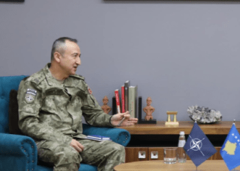 Komandanti i KFOR-it: E kemi katërfishuar praninë tonë në veri të Kosovës