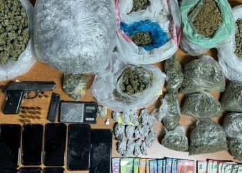 Operacion antidrogë në Prishtinë, arrestohen disa të dyshuar dhe sekuestrohet drogë e armë