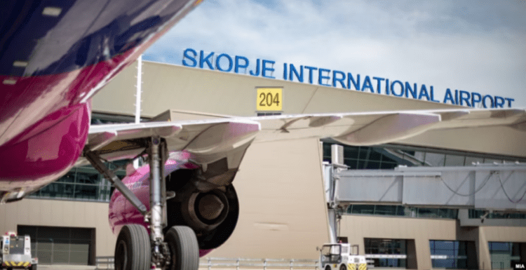 Shkarkimi i drejtorëve pezullon grevën në Kontrollin e Fluturimeve në Shkup