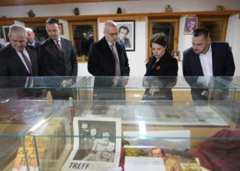 Ministrja e MPJD-së falënderon Hasanin për vizitën në shtëpinë muze të Jusuf e Bardhosh Gërvalla